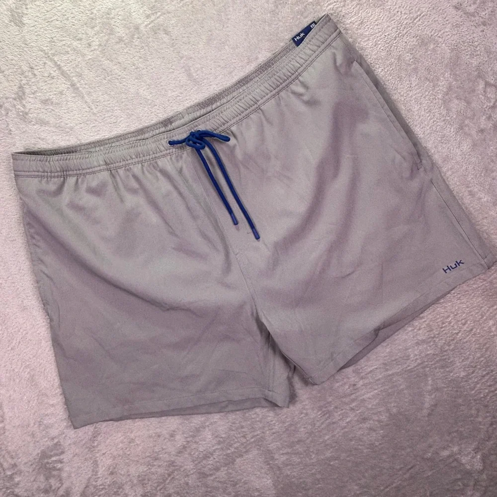 NWT Huk Mens Pursuit‎ Volley Shorts Sz XXL Gray 5.5 Inseam Performance Fishing